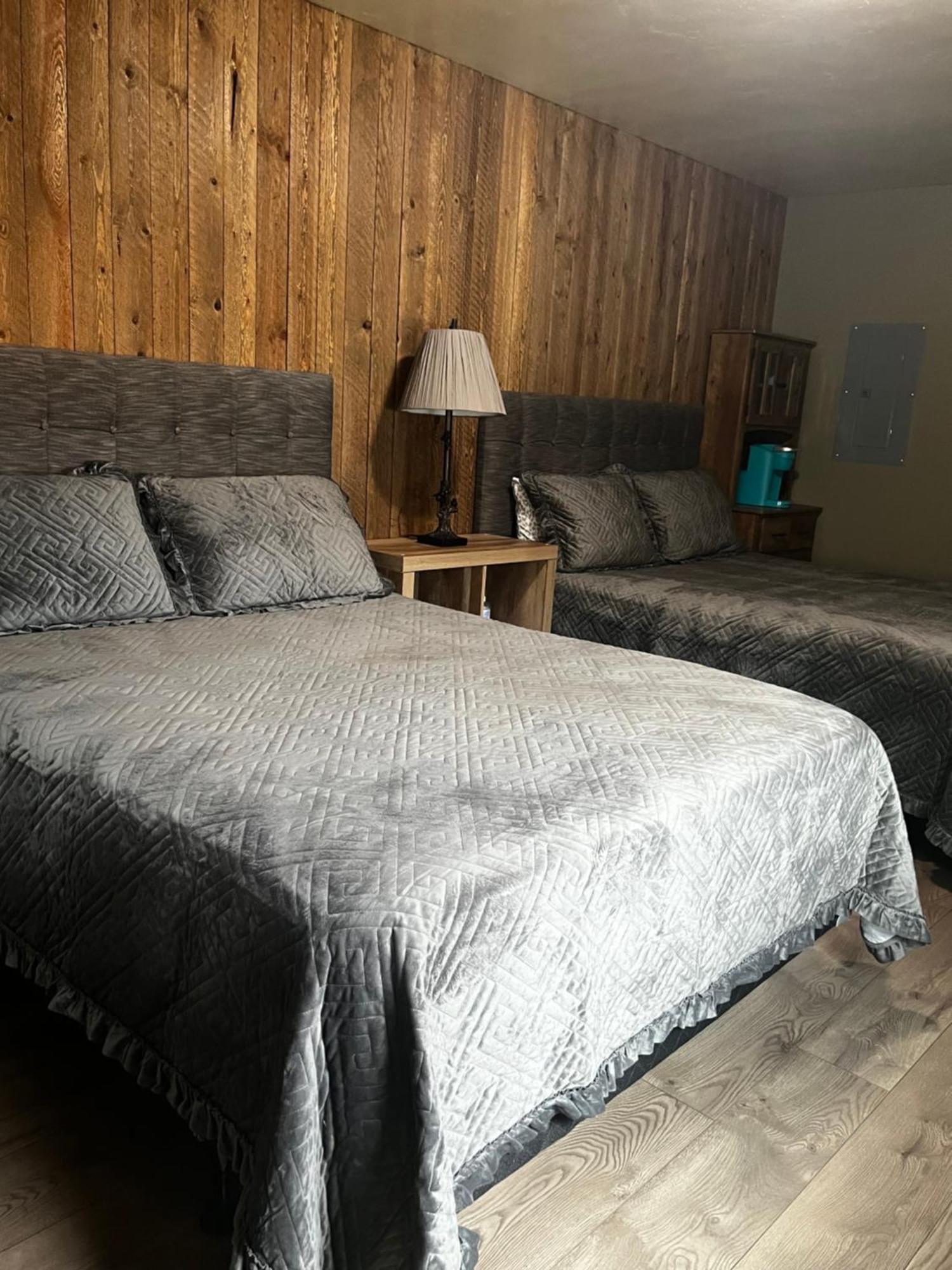 Parkway Yellowstone Guest House Room #2 Gardiner Εξωτερικό φωτογραφία